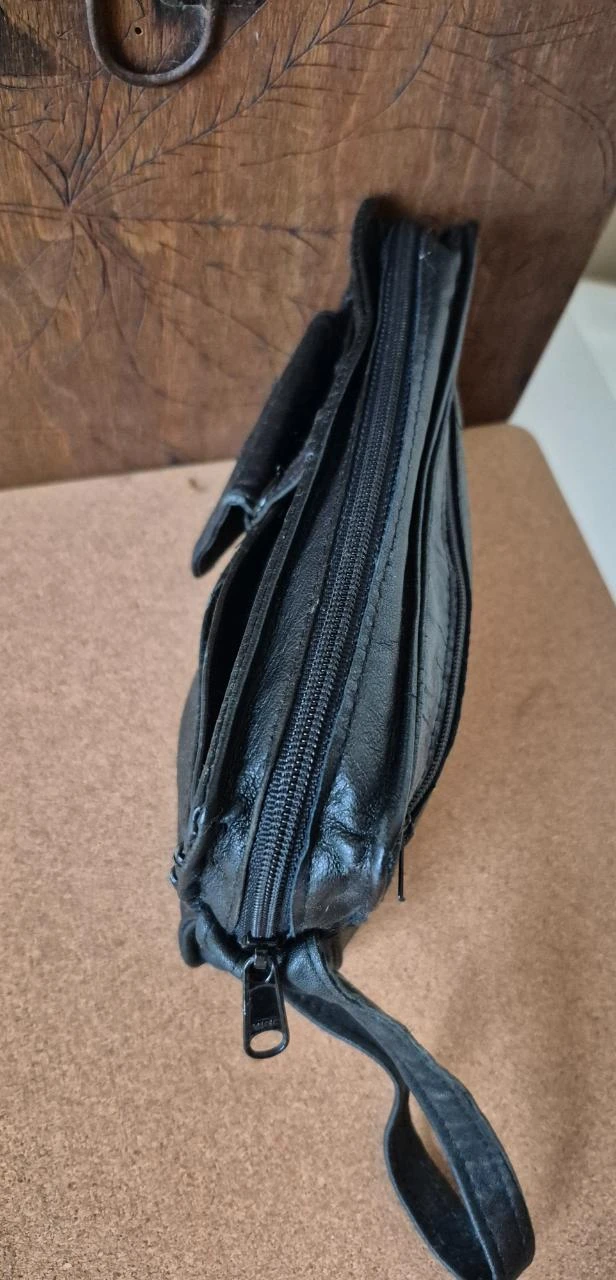 Men's black leather satchel – photo 4